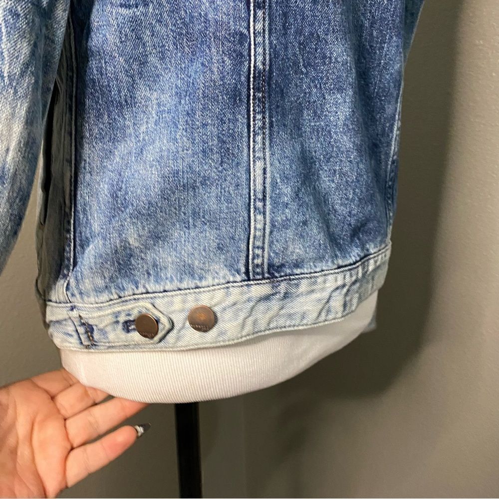Express Jeans Distressed Denim Jacket Bleached - Picture 9 of 13